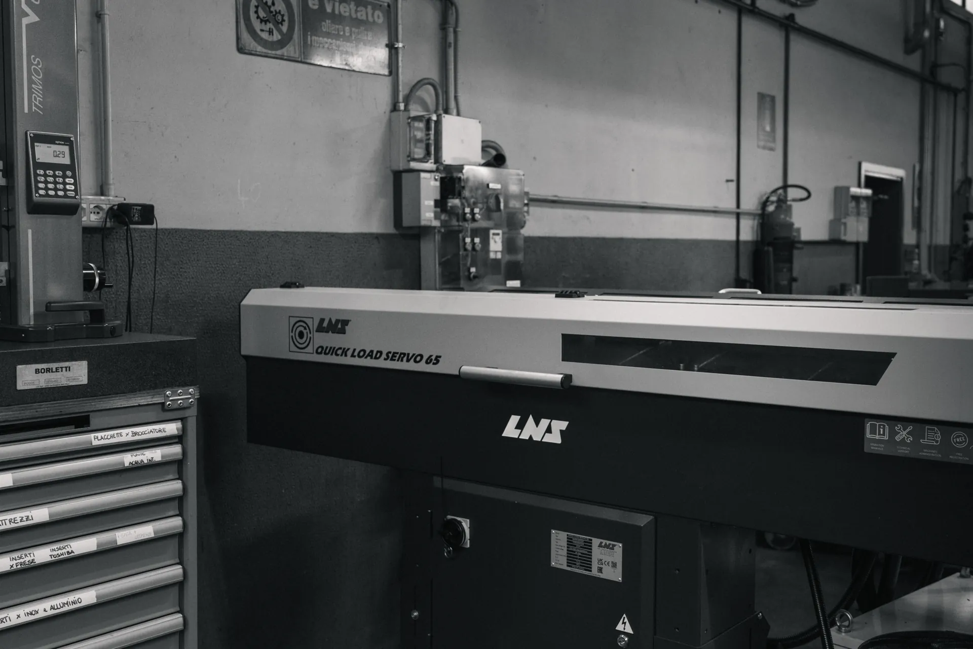 Caricatore automatico di barre LNS Quick Load Servo 65